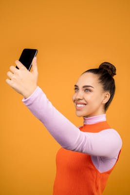 Mathilde, 26